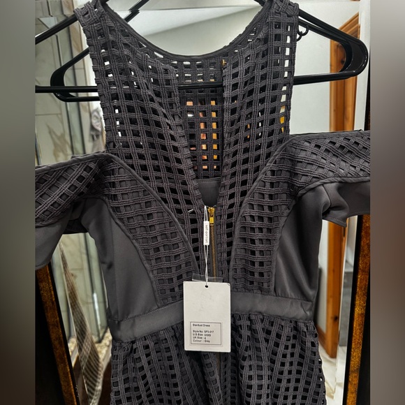 Self-Portrait Stardust Midi Dress Grey Graphic Lace Cutout Size 0 NWT - Picture 4 of 4